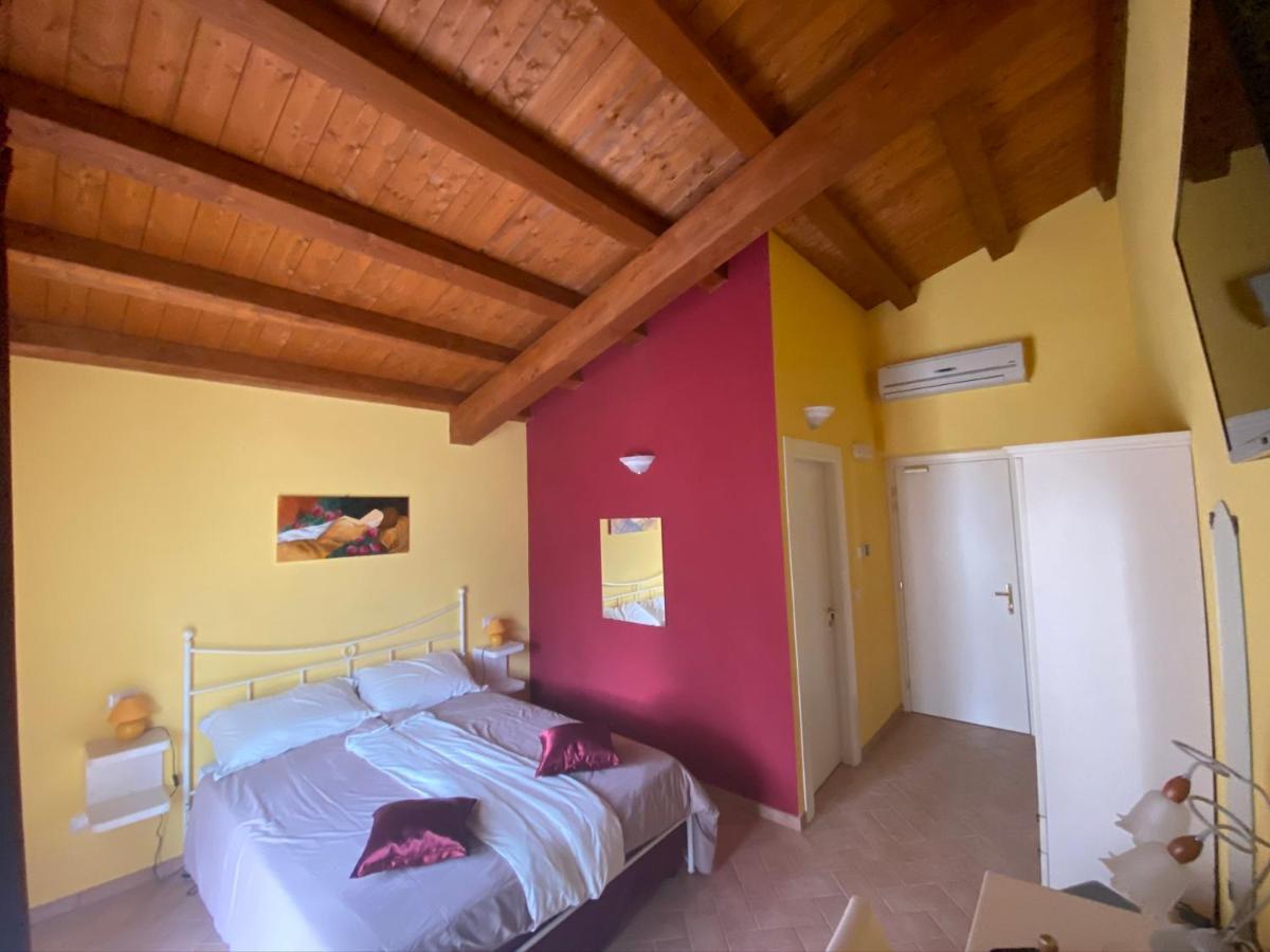 Casafe Tra Sogno E Realta Panzió Narni Scalo Kültér fotó